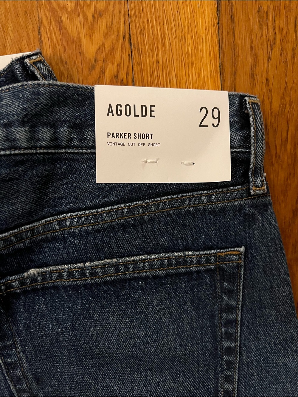 Agolde Dark Indigo Denim Parker Short NWT size 29